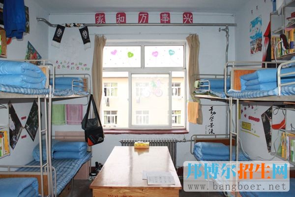 重庆市渝东技工学校宿舍条件