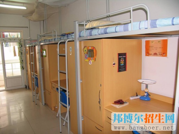 重庆市统景职业中学宿舍条件