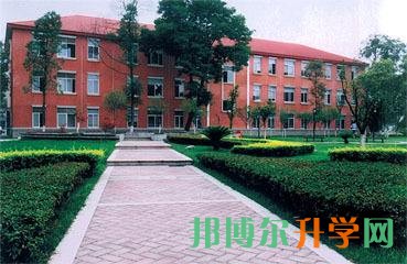 成华区哪所学校可以收没考起的学生