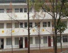 邛崃市南宝乡九年制学校