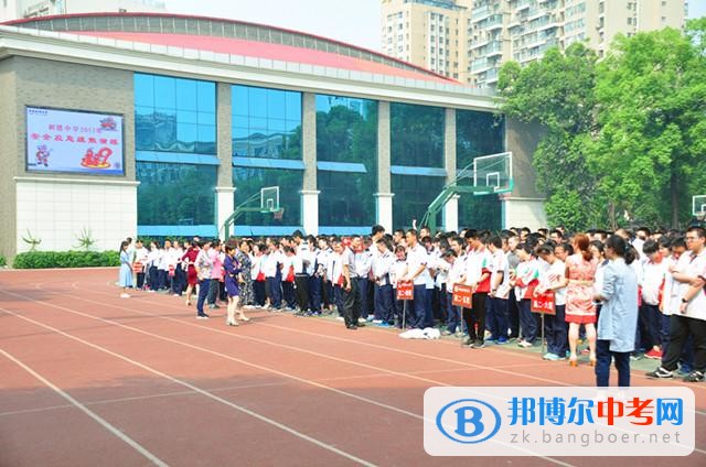 四川省成都市树德中学举行安全疏散演练