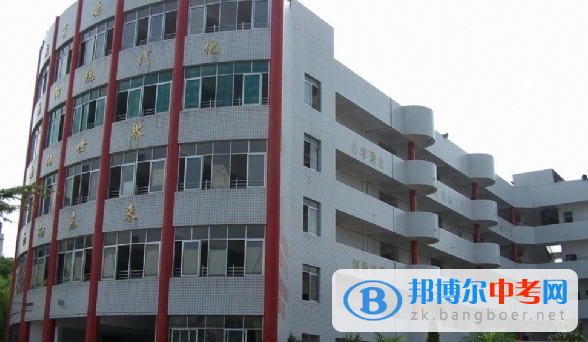 四川省安岳县龙台中学2022年学费、收费多少