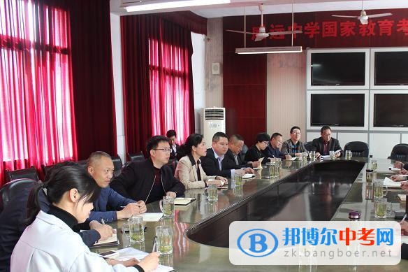 县委常委、宣传部长刘源一行到四川省威远中学调研