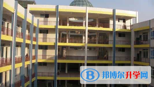 通江县第二中学2017年招生计划