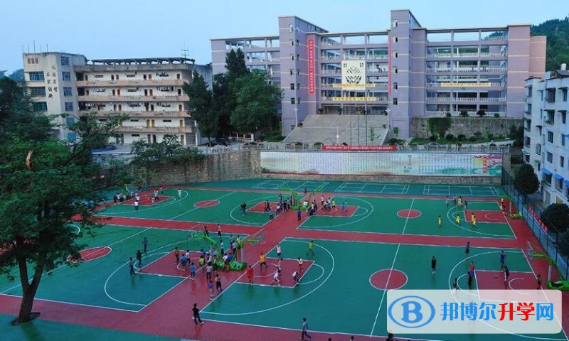 凤冈县第一中学2018年招生计划