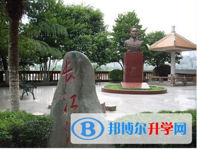 清明祭校友，红色永传承