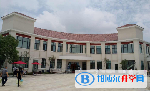 上海宏润博源学校2023年报名条件、招生要求、招生对象