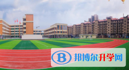 贵阳观山湖区中加国际学校网站网址