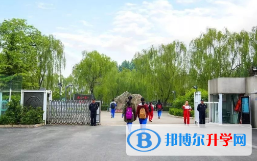 北京第一零一中学2023年招生办联系电话