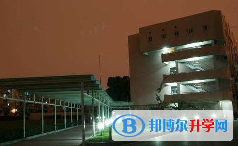 上海外国语大学附属外国语学校2023年招生办联系电话