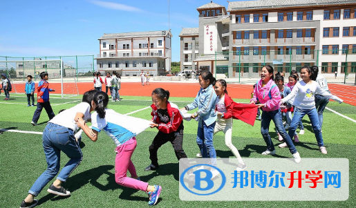 HDC中韩双语高中2023年学费、收费多少