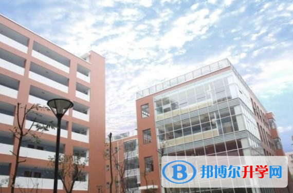 牛津国际公学常州学校初中部2020年招生办联系电话