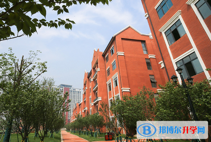 武汉海淀外国语实验学校2020年招生办联系电话