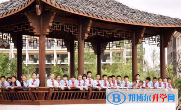 清镇博雅国际实验学校初中部2020年学费、收费多少