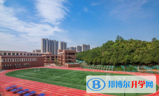 东北师范大学附属中学国际部自由校区怎么样、好不好