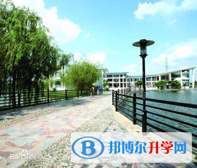 重庆黔江新华中学校2021年招生办联系电话