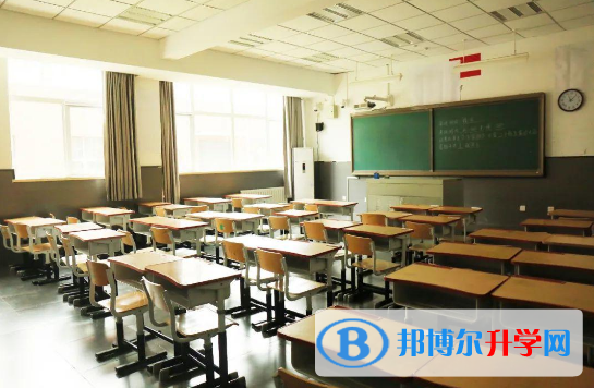 贵州省铜仁地区德江县第一中学2021年报名条件、招生要求、招生对象