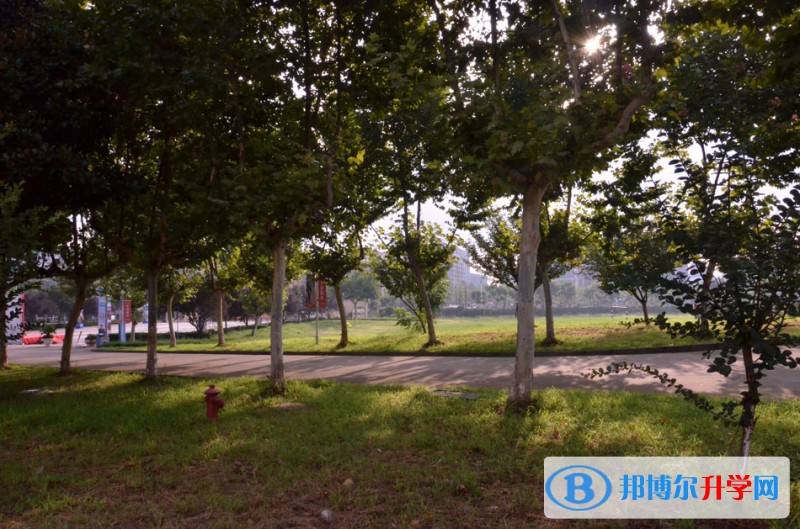 四川省广汉市第二中学2021年招生代码 