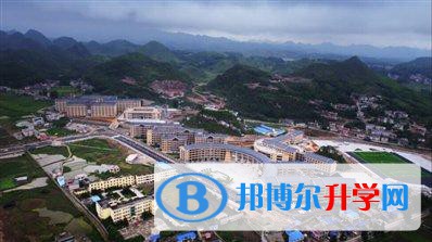 关岭县民族高级中学2021年排名