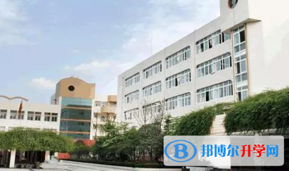 四川省成都列五中学2022年学费、收费多少