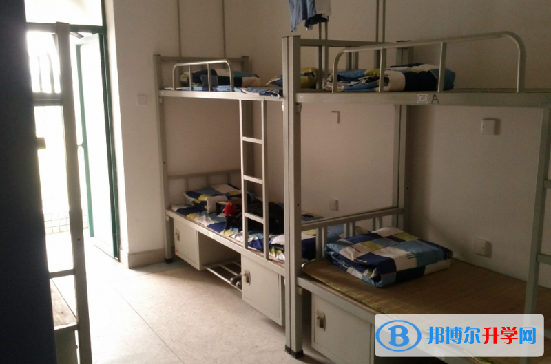 云南省陆良县第八中学2021年宿舍条件