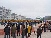 摩尼中学2025年学费、收费多少