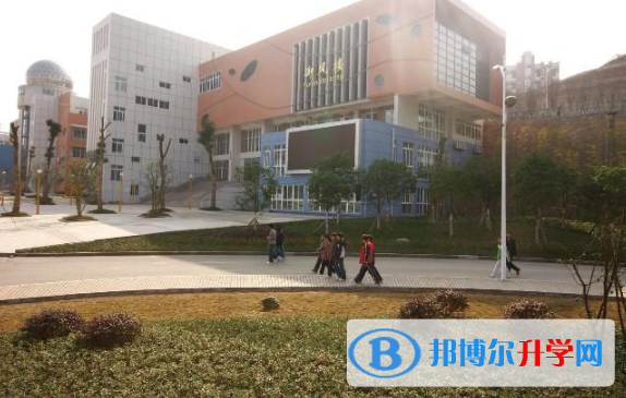 重庆渝北中学校2021年招生办联系电话 
