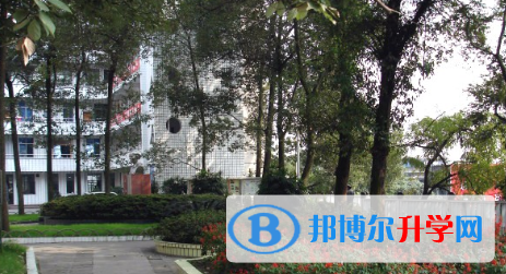四川省乐山市草堂高级中学2022年招生办联系电话