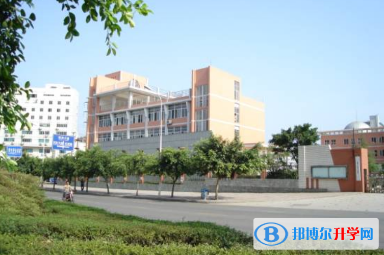 四川省内江市第六中学2022年学费、收费多少