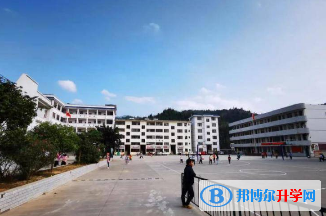 重庆江津第二中学校2021年学费、收费多少 