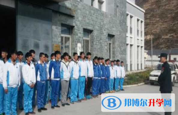 松潘县中学校2021年招生简章