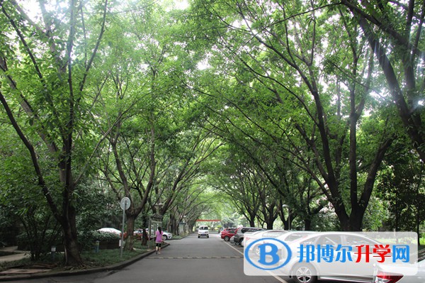 重庆市南川中学校2021年报名条件、招生要求、招生对象