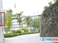 筠连县第二中学2024年招生办联系电话