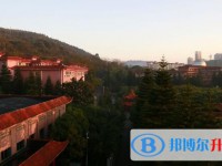 贵州省兴义市第八中学2025年学费、收费多少