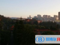 贵州省兴义市第八中学2025年招生办联系电话