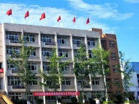 成都市锦江区三圣中学2025年学费、收费多少