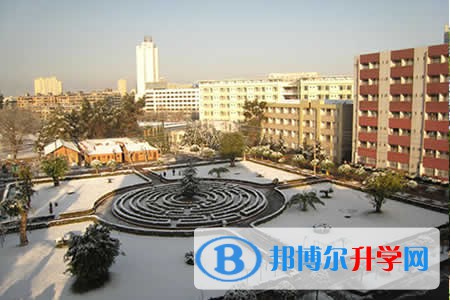 云南省昆明市第一中学2021年招生简章