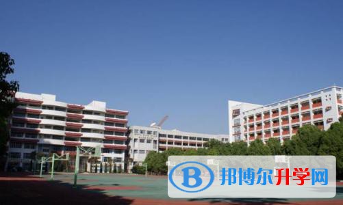 云南省昆明市第一中学2021年宿舍条件