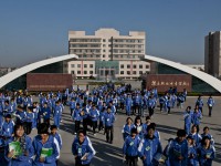 四川省岳池县中学2022年招生计划