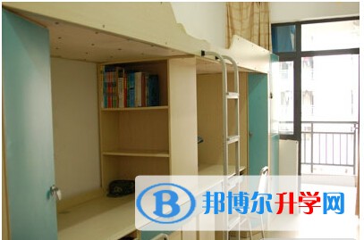 四川省岳池县中学2022年宿舍条件