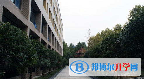 四川省双流县中和中学2022年学费、收费多少