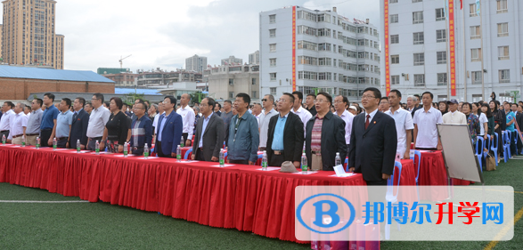 云南民族中学怎么样、好吗