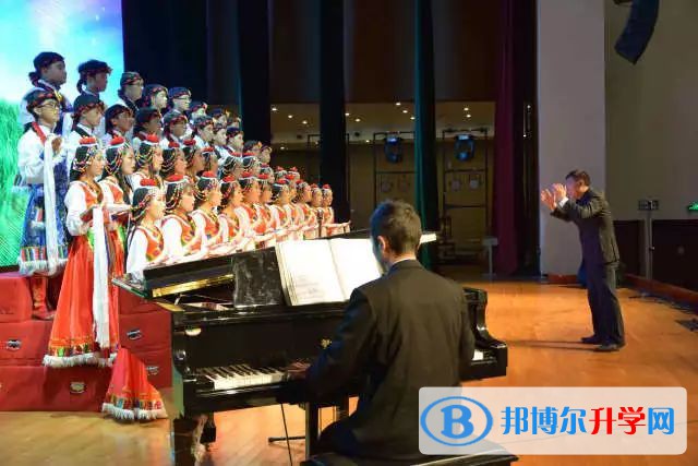 四川省成都西藏中学2022年招生简章