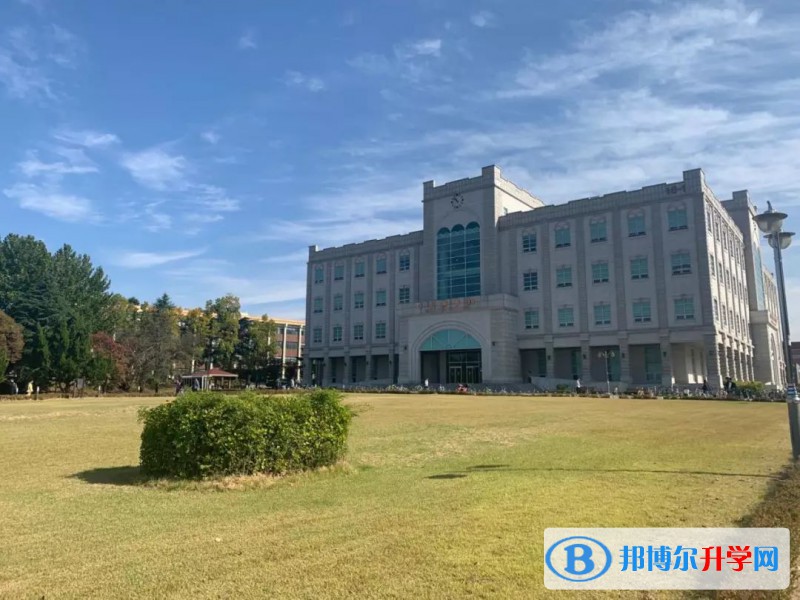 四川省广安第一中学2021年报名条件、招生要求、招生对象
