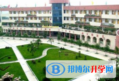 崇州市蜀城中学2022年地址在哪里