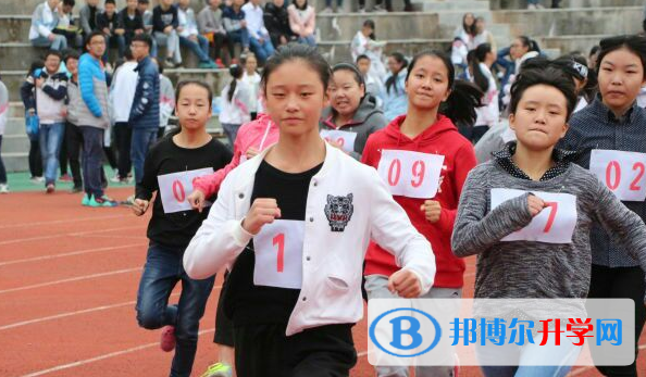 四川省巴中中学2021年报名条件、招生要求、招生对象