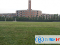 眉山外国语学校2025年招生办联系电话