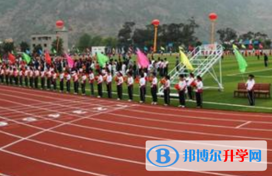 四川石棉县中学2021年招生计划