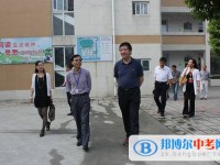大邑县实验学校2025年招生办联系电话