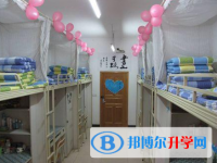 布拖中学2025年宿舍条件